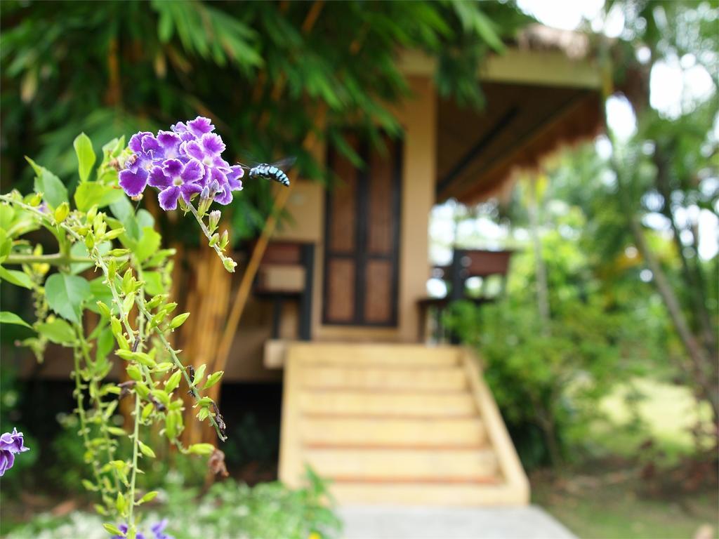 Ingnatee Resort Pathum Thani Bagian luar foto