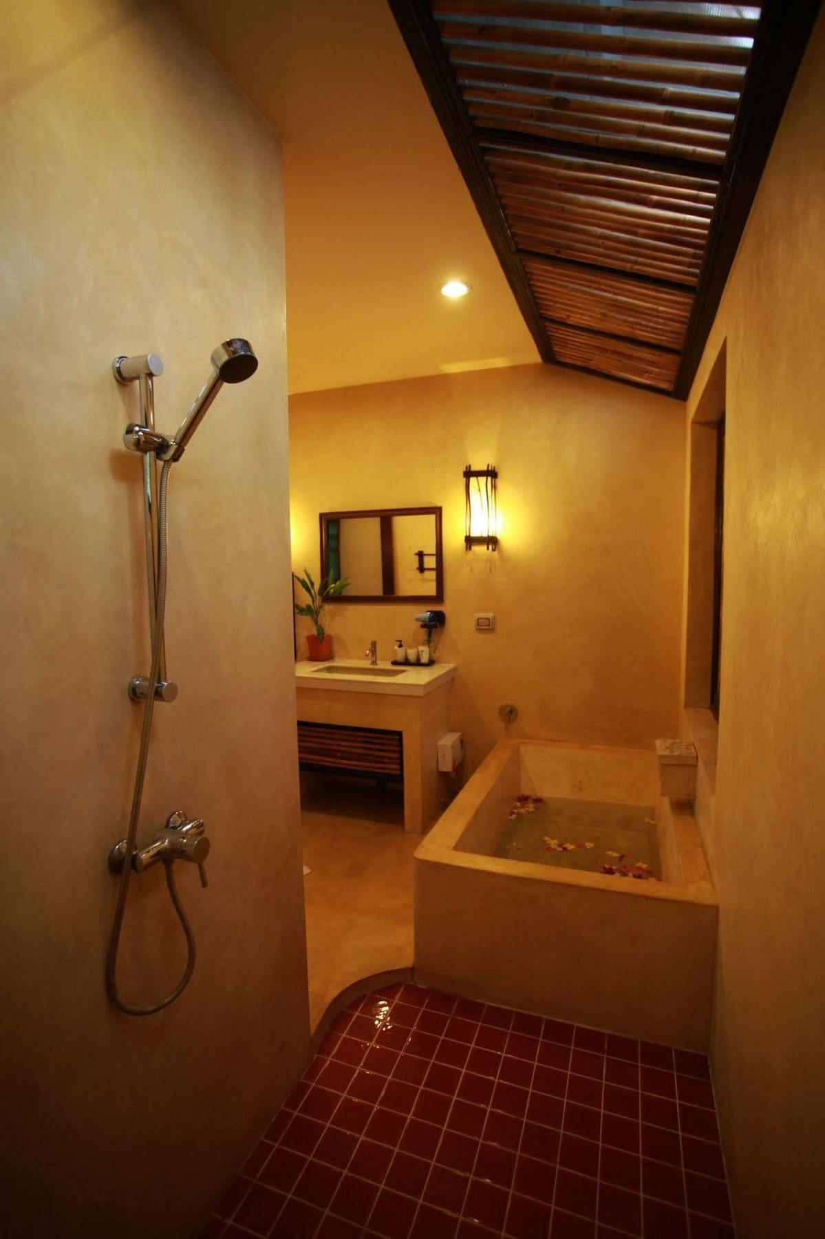 Ingnatee Resort Pathum Thani Bagian luar foto