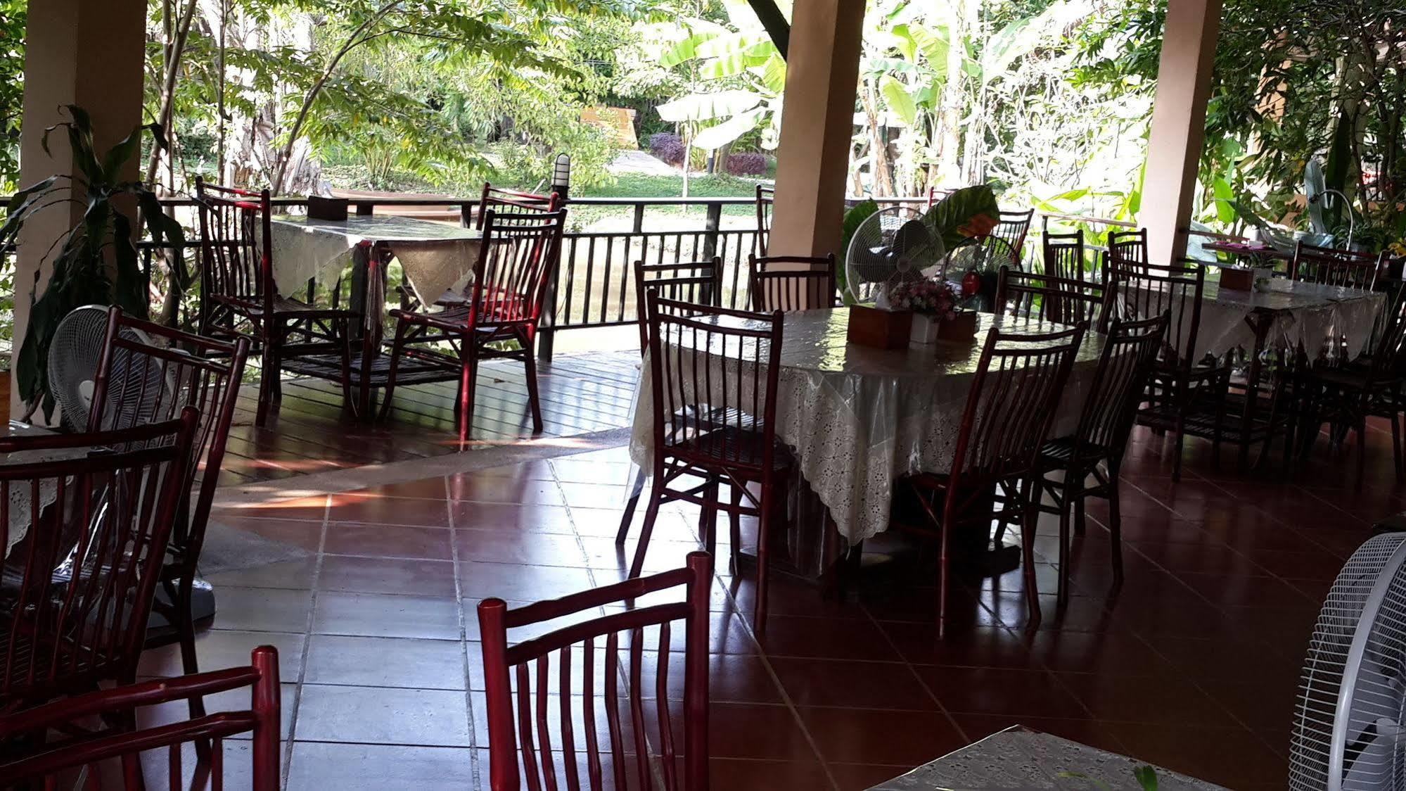 Ingnatee Resort Pathum Thani Bagian luar foto